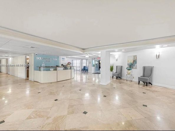 1000 Parkview Dr 226, Hallandale Beach FL 33009