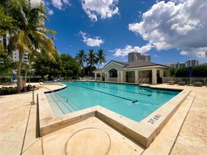 21050 Point Pl 401, Aventura FL 33180