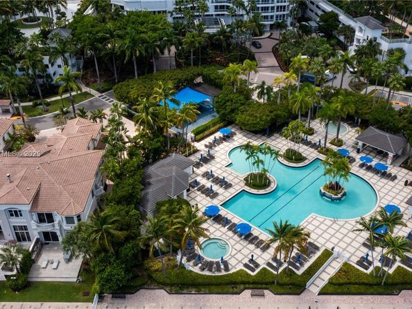 21050 Point Pl 401, Aventura FL 33180