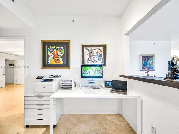 21050 Point Pl 401, Aventura FL 33180
