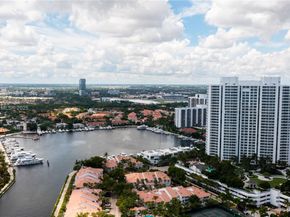 21050 Point Pl 401, Aventura FL 33180