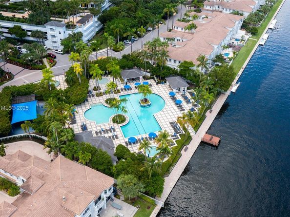 21050 Point Pl 401, Aventura FL 33180