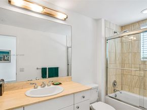 21050 Point Pl 401, Aventura FL 33180