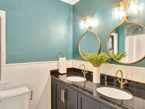 447 Giralda Ave., Coral Gables FL 33134