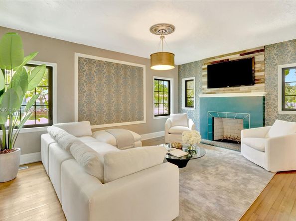447 Giralda Ave., Coral Gables FL 33134