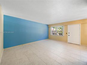 13455 SW 3rd St 302S, Pembroke Pines FL 33027