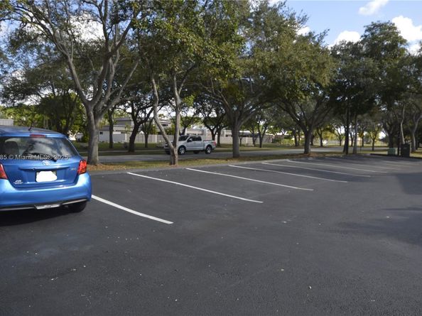 7625 SW 106th Ave, Miami FL 33173