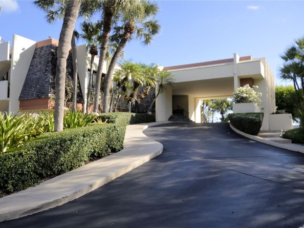 7625 SW 106th Ave, Miami FL 33173