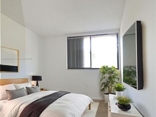 7625 SW 106th Ave, Miami FL 33173