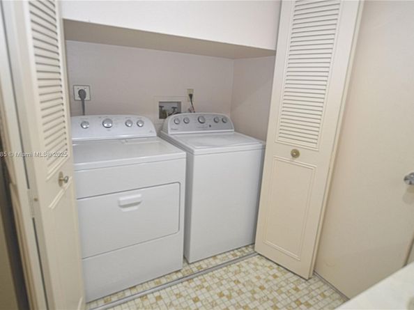 7625 SW 106th Ave, Miami FL 33173