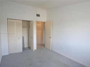 7625 SW 106th Ave, Miami FL 33173