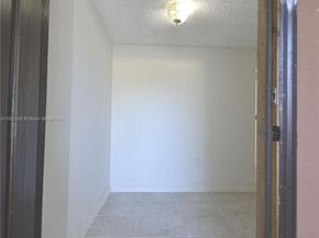 7625 SW 106th Ave, Miami FL 33173