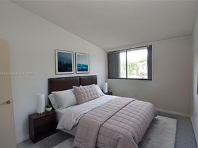 7625 SW 106th Ave, Miami FL 33173