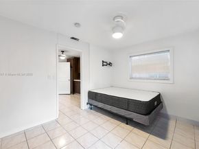 23 SW 8th St, Hallandale Beach FL 33009