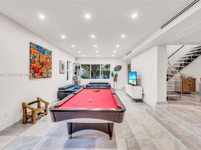 4321 Nautilus Dr, Miami Beach FL 33140