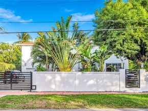 4321 Nautilus Dr, Miami Beach FL 33140