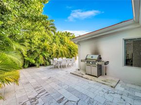 4321 Nautilus Dr, Miami Beach FL 33140