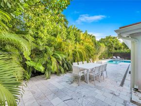 4321 Nautilus Dr, Miami Beach FL 33140