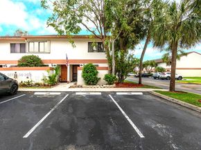 7111 SW 42nd Pl, Davie FL 33314
