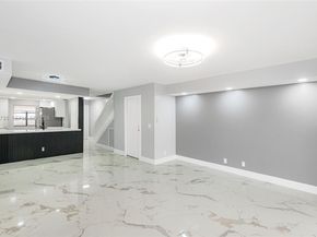 7111 SW 42nd Pl, Davie FL 33314