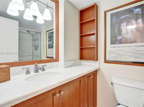 4001 Hillcrest Dr 817, Hollywood FL 33021