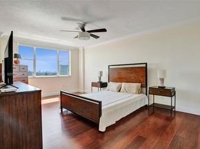 4001 Hillcrest Dr 817, Hollywood FL 33021