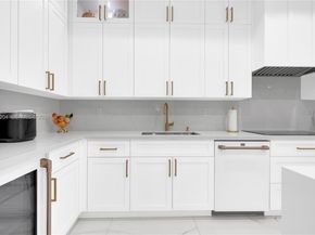 13341 SW 41st St, Miami FL 33175