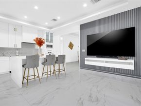 13341 SW 41st St, Miami FL 33175