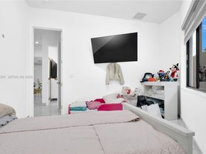 13341 SW 41st St, Miami FL 33175