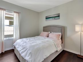Undisclosed Address #A11871178, Hollywood FL 33021