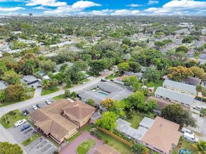 215 SW 19th Ave, Fort Lauderdale FL 33312