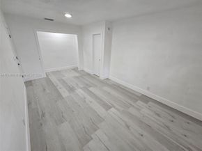 215 SW 19th Ave, Fort Lauderdale FL 33312