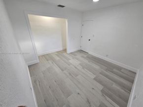 215 SW 19th Ave, Fort Lauderdale FL 33312