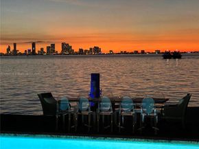 5396 N Bay Rd, Miami Beach FL 33140