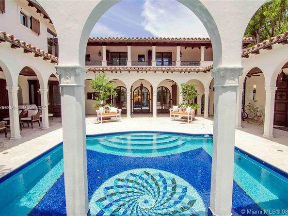 5396 N Bay Rd, Miami Beach FL 33140