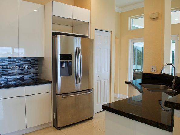 1380 Meadows Blvd, Weston FL 33327