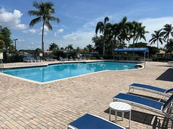 1380 Meadows Blvd, Weston FL 33327