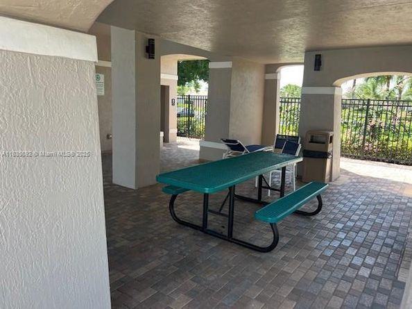 1380 Meadows Blvd, Weston FL 33327
