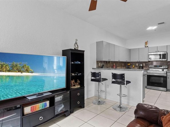 4455 SW 160th Ave 205, Miramar FL 33027