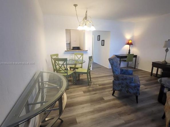 600 Layne Blvd 118, Hallandale Beach FL 33009