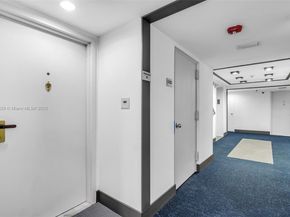 555 NE 15th St PHD, Miami FL 33132