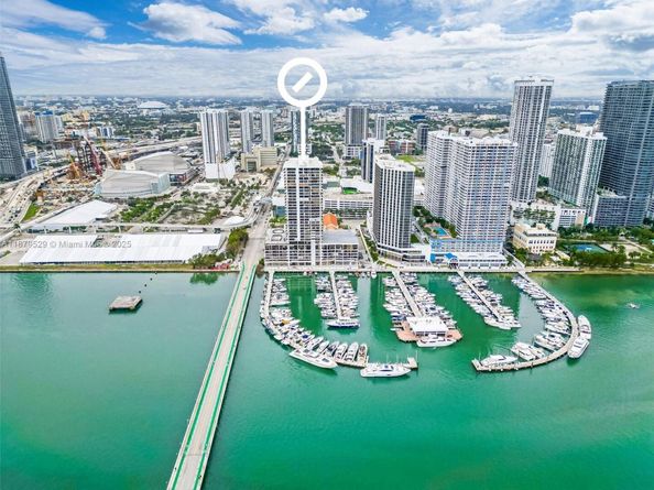 555 NE 15th St PHD, Miami FL 33132