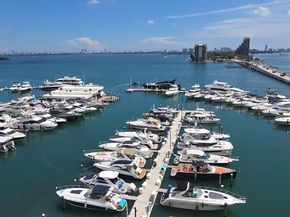 555 NE 15th St PHD, Miami FL 33132