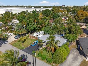 4280 NE 11th Ter, Pompano Beach FL 33064