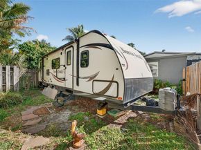 4280 NE 11th Ter, Pompano Beach FL 33064