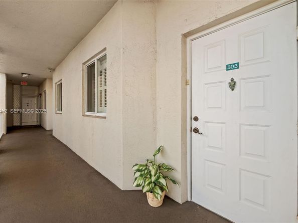 7727 Southampton Ter 303, Tamarac FL 33321