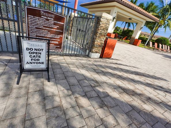 3721 NE 4th, Homestead FL 33033