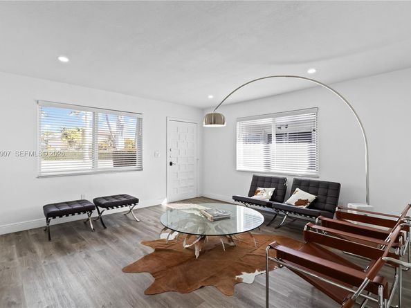 10360 SW 24th St, Miami FL 33165