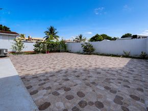 10360 SW 24th St, Miami FL 33165