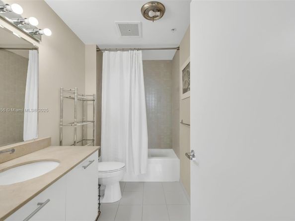 3470 E Coast Ave H0803, Miami FL 33137